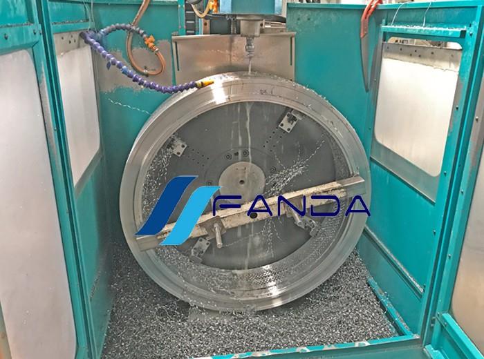 Ring die under producing in our factory..jpg