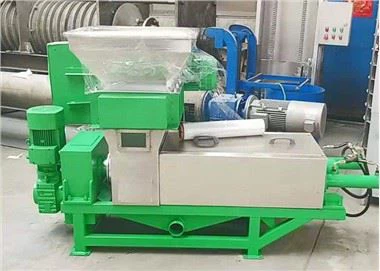 آبمیوه گیری نوع پیچ